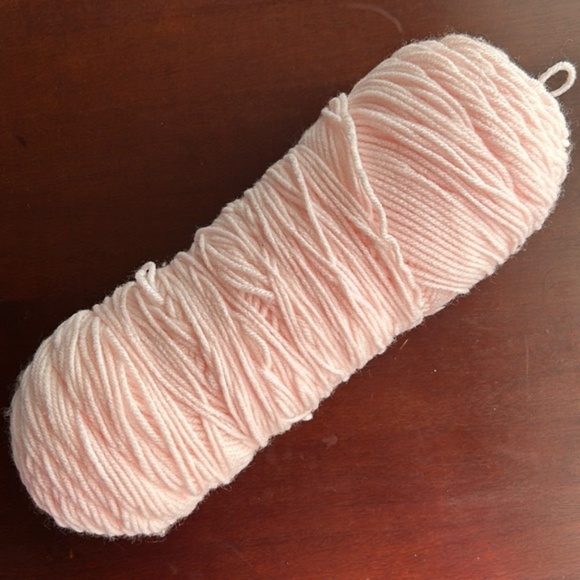 Light pink yarn (Left over) - Picture 4 of 4